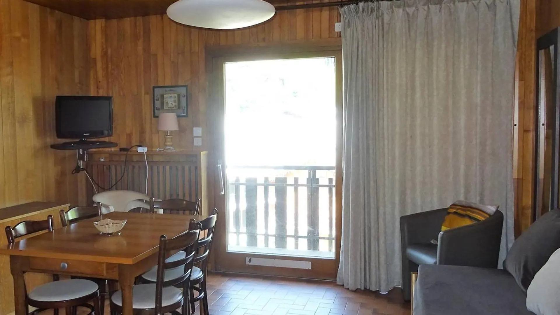 Appartement Spacieux 2 Pieces Aux Gets - 4 Pers, Balcon, Centre Village, Wifi, Draps Et Serviettes Inclus - Fr-1-802-35 Les Gets