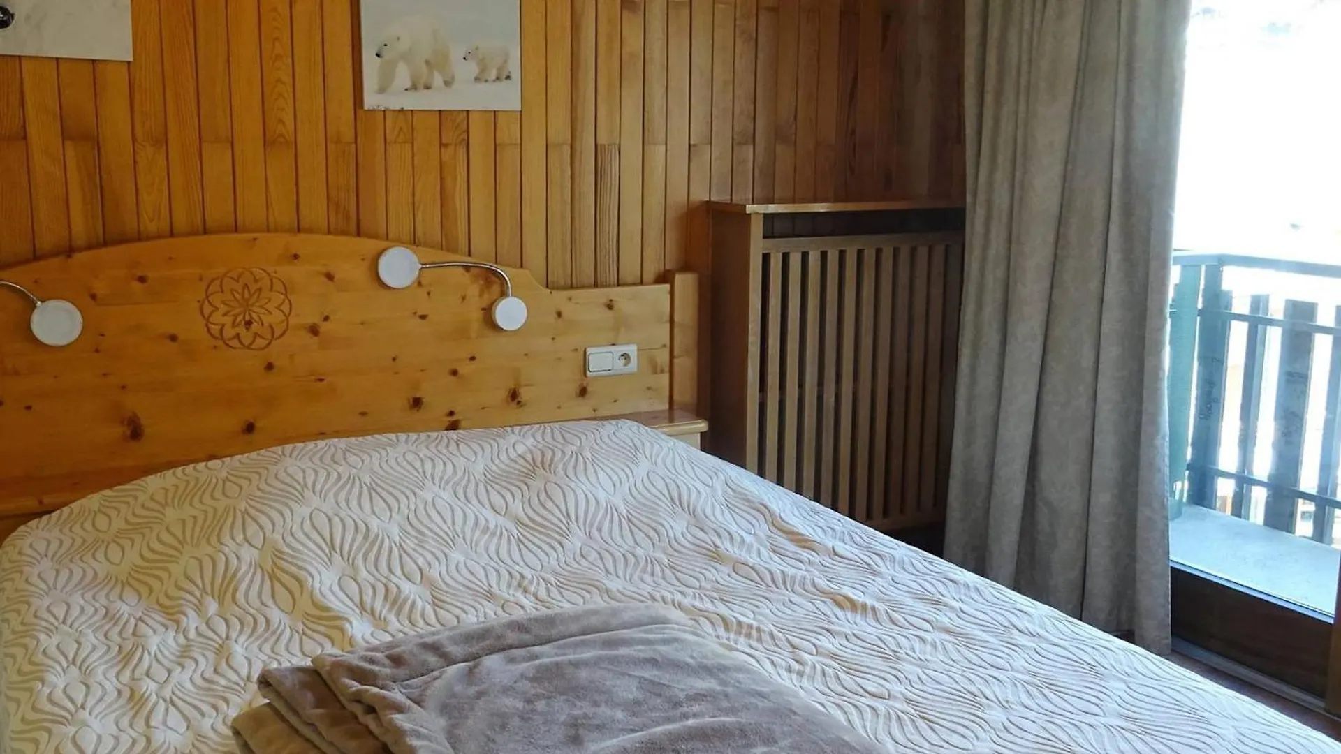 Appartement Spacieux 2 Pieces Aux Gets - 4 Pers, Balcon, Centre Village, Wifi, Draps Et Serviettes Inclus - Fr-1-802-35 Les Gets 0*,  France